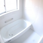 本町　浴室