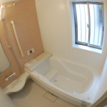 桜町　浴室